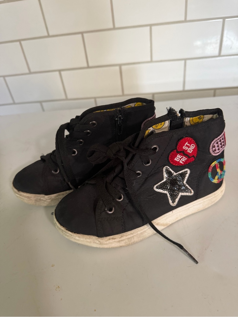 Steve Madden Women’s Black High Top Canvas Lace-Up Side Zip Peace Patches